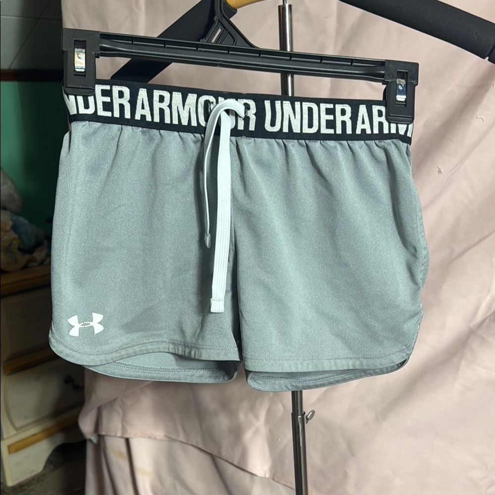 Under Armour Girls Gray Shorts